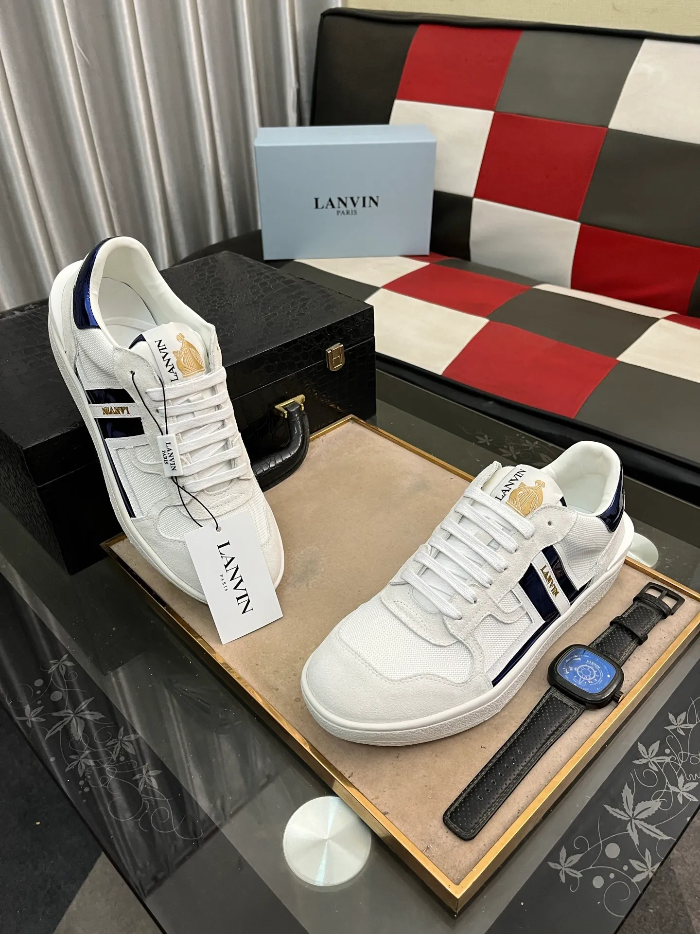 Men's men's shoes 💰540⌚️⌚️❗️Lanvin# Lanvin spring and summer series new colors latest lace up fashion casual forrest shoes running shoes ~ bumpr high quality couple series‼ ️ The latest trendy products of the season 🌈Many bloggers have started buying original models and custom-made them. The uppers are made of nubuck leather. They are very versatile, fashionable and casual, and are comfortable on the feet. Recommended for personal use! The original molded rubber backing with clear logo is wear-resistant. Standard code for couples: female code 35~40, male code 38-45